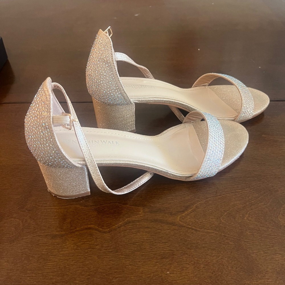Block Sandals - Picture 3 of 4